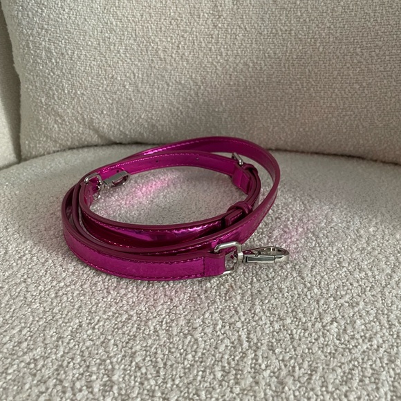 8 Other Reasons It Girl Shoulder Bag in Metallic Pink - Picture 15 of 15